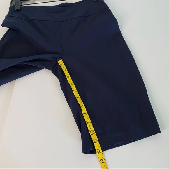 Attyre New York Navy Blue Midi Length Shorts Woman's Size 4 - Picture 3 of 8